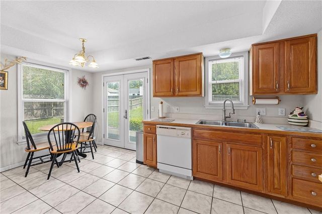 604 Stowe Court, Lawrence, KS 66049