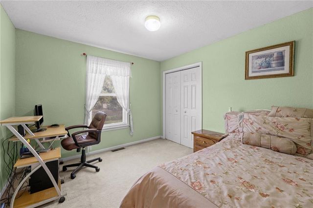 604 Stowe Court, Lawrence, KS 66049