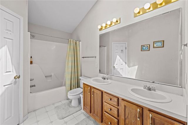 604 Stowe Court, Lawrence, KS 66049