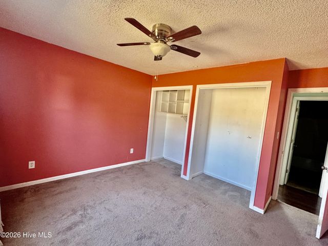 638 Sand Ridge Road, Hubert, NC 28539