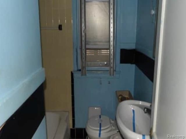 10500 Morang Drive, Detroit, MI 48224