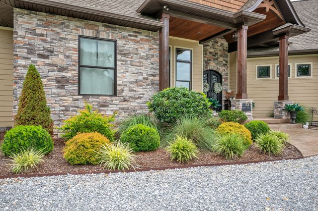 1261 Highway 48, S, Dickson, TN 37055