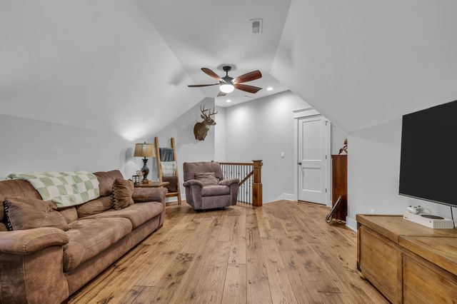 1261 Highway 48, S, Dickson, TN 37055