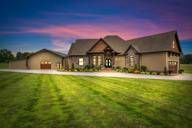 1261 Highway 48, S, Dickson, TN 37055