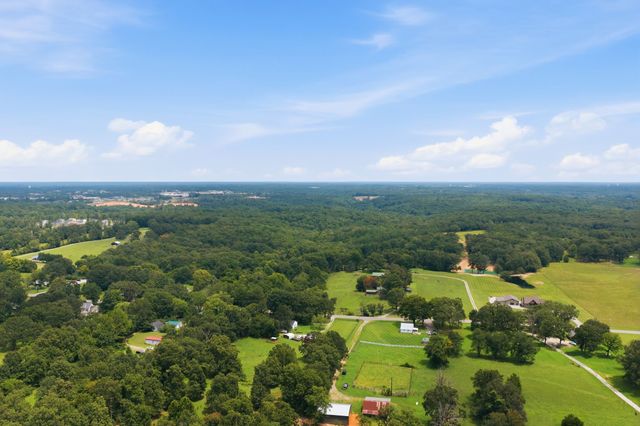 1261 Highway 48, S, Dickson, TN 37055
