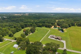 1261 Highway 48, S, Dickson, TN 37055
