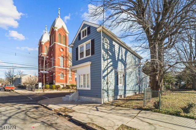 102 Randall Ave, Trenton City, NJ 08611