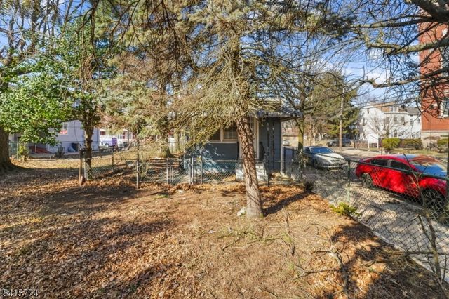 102 Randall Ave, Trenton City, NJ 08611