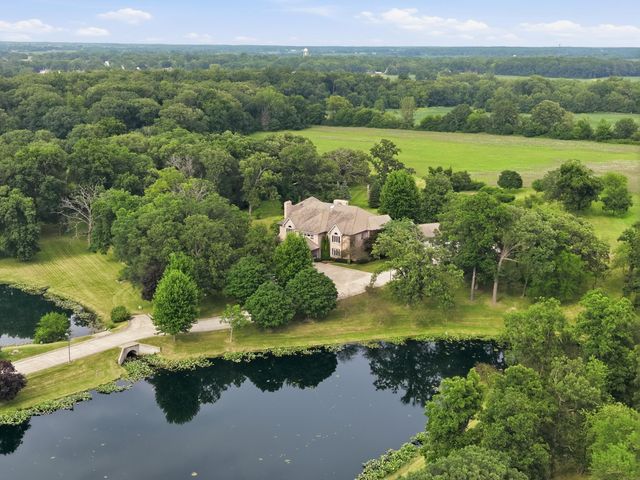 861 S 800 W, Hebron, IN 46341