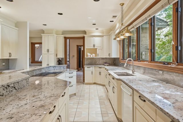 861 S 800 W, Hebron, IN 46341
