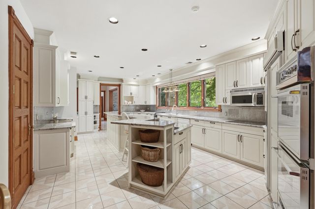 861 S 800 W, Hebron, IN 46341