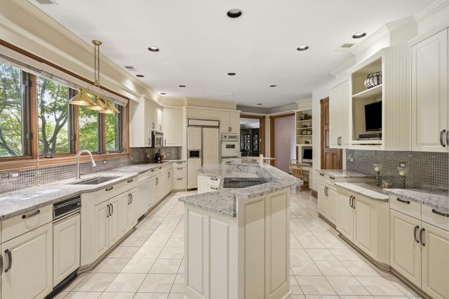 861 S 800 W, Hebron, IN 46341