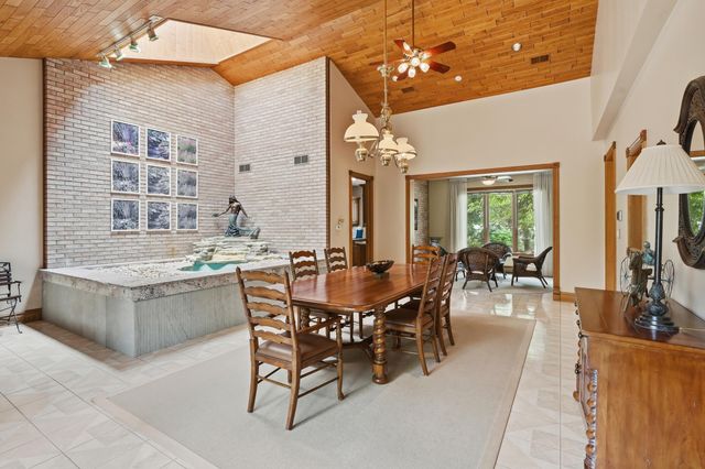 861 S 800 W, Hebron, IN 46341