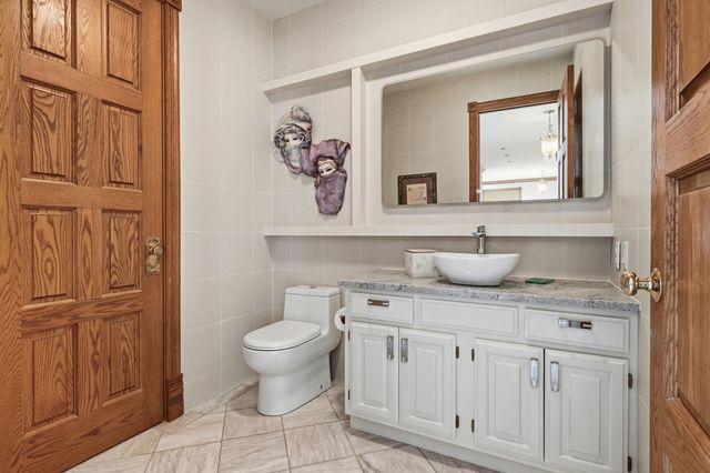 861 S 800 W, Hebron, IN 46341