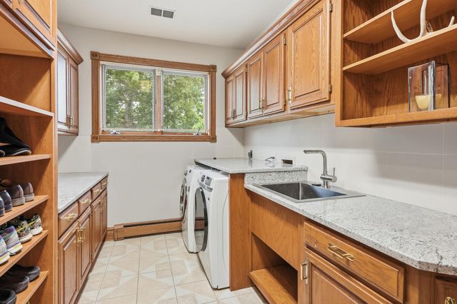 861 S 800 W, Hebron, IN 46341