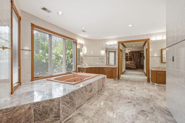 861 S 800 W, Hebron, IN 46341