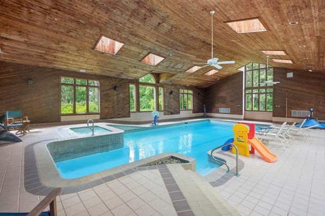 861 S 800 W, Hebron, IN 46341