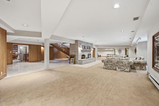 861 S 800 W, Hebron, IN 46341