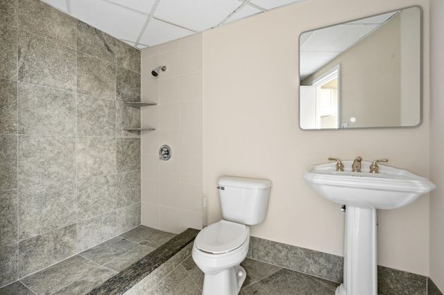 861 S 800 W, Hebron, IN 46341