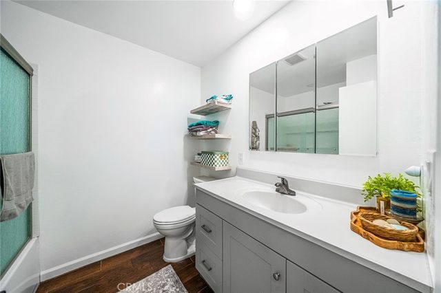 381 Roundtree Glen, Escondido, CA 92026