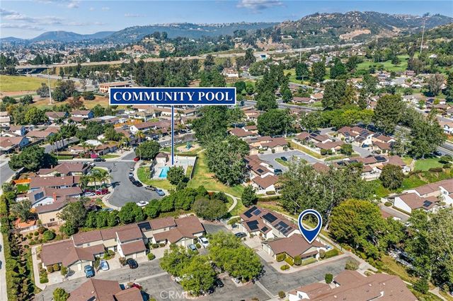 381 Roundtree Glen, Escondido, CA 92026