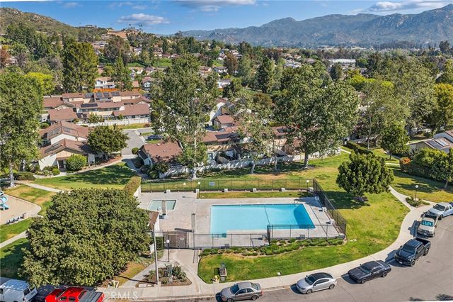 381 Roundtree Glen, Escondido, CA 92026