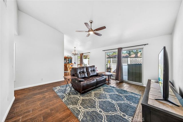 381 Roundtree Glen, Escondido, CA 92026