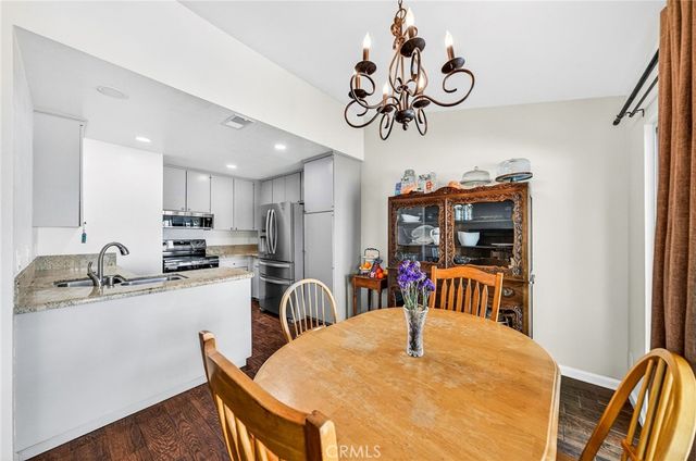 381 Roundtree Glen, Escondido, CA 92026