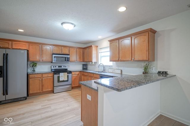 8872 Coldwater Circle, Mccordsville, IN 46055