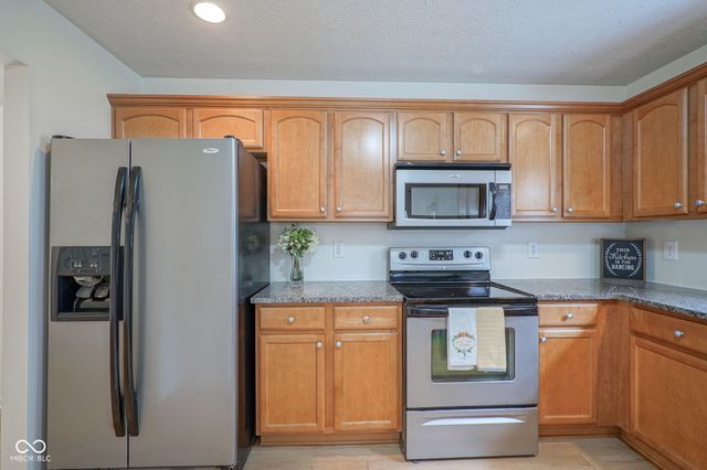 8872 Coldwater Circle, Mccordsville, IN 46055