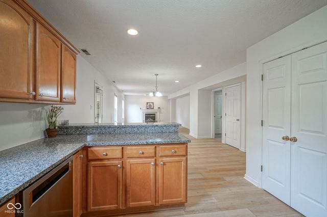 8872 Coldwater Circle, Mccordsville, IN 46055