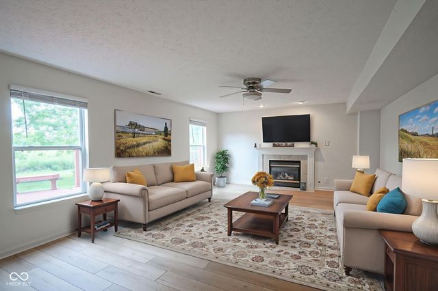 8872 Coldwater Circle, Mccordsville, IN 46055