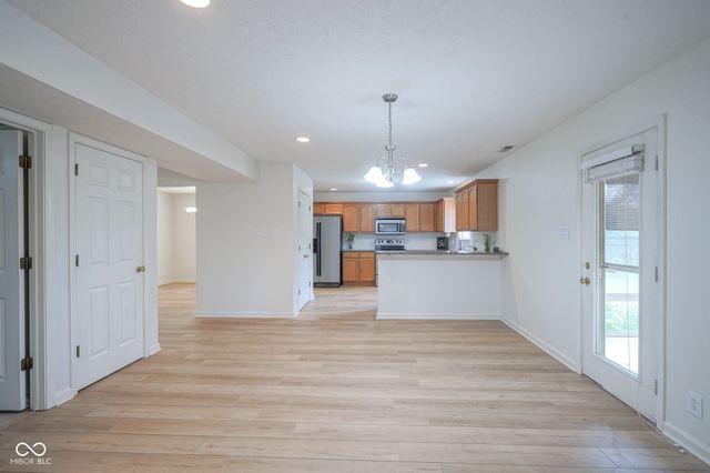 8872 Coldwater Circle, Mccordsville, IN 46055