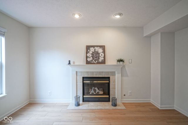 8872 Coldwater Circle, Mccordsville, IN 46055