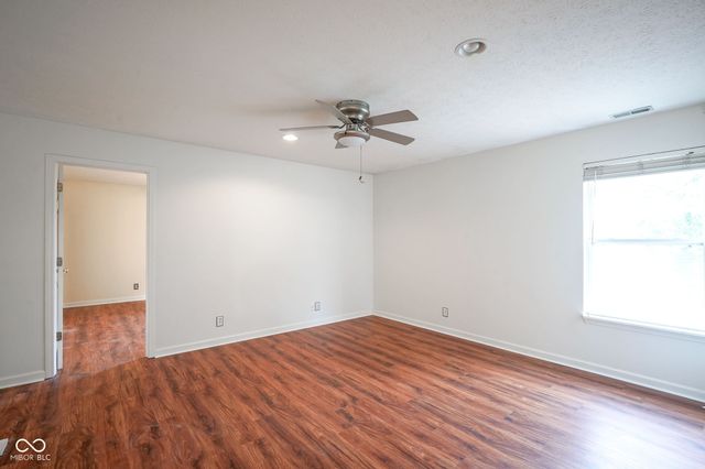 8872 Coldwater Circle, Mccordsville, IN 46055