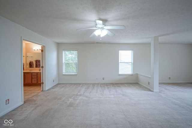 8872 Coldwater Circle, Mccordsville, IN 46055