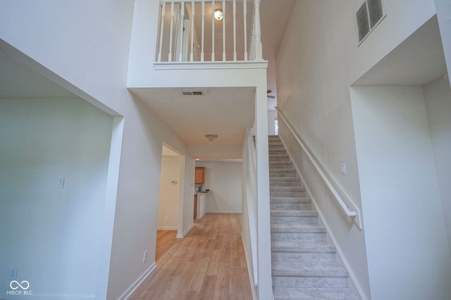 8872 Coldwater Circle, Mccordsville, IN 46055