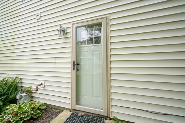 8872 Coldwater Circle, Mccordsville, IN 46055