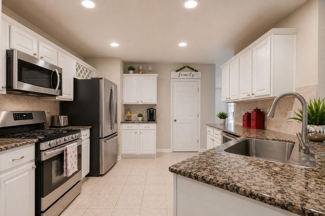 9319 Filaree Ridge Lane, Houston, TX 77089
