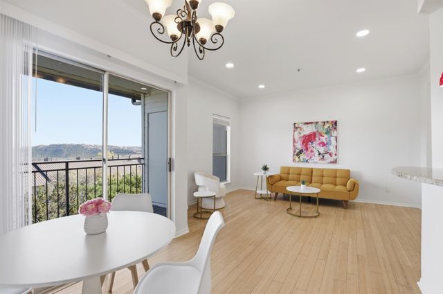 6000 Shepherd Mountain CV 1810, Austin, TX 78730