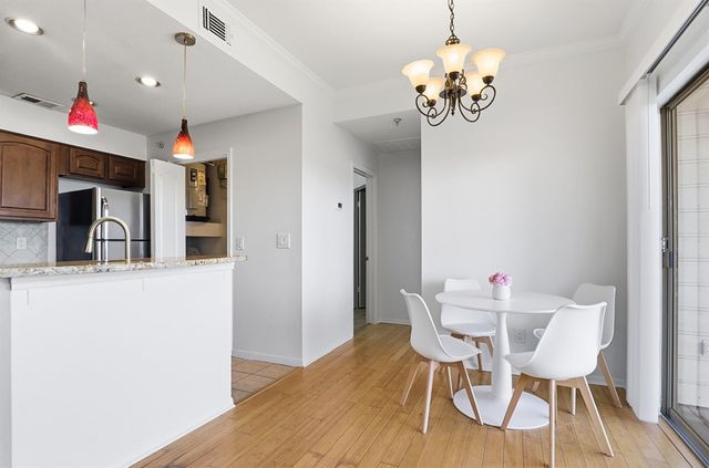 6000 Shepherd Mountain CV 1810, Austin, TX 78730