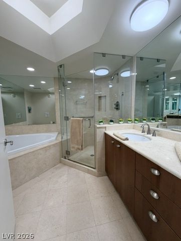 2777 Paradise 807, Las Vegas, NV 89109