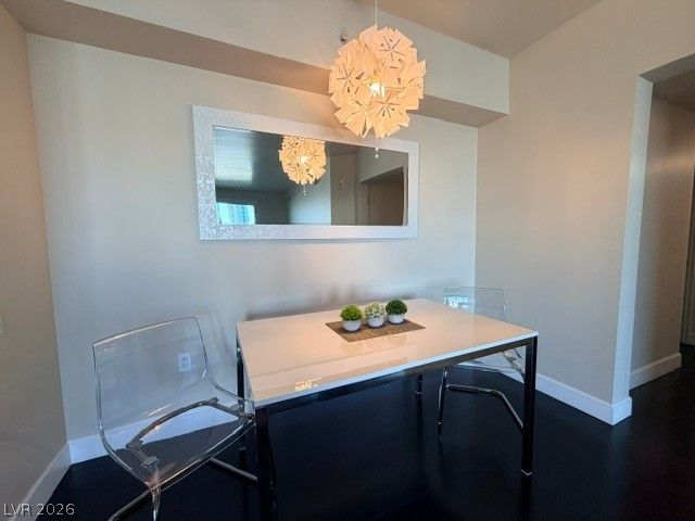 2777 Paradise 807, Las Vegas, NV 89109