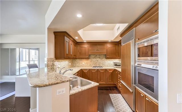 2777 Paradise 807, Las Vegas, NV 89109