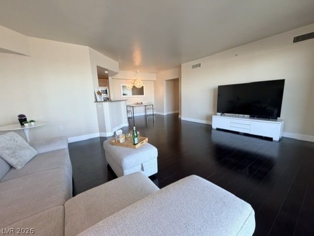 2777 Paradise 807, Las Vegas, NV 89109