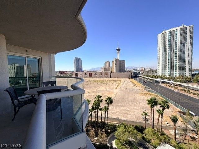 2777 Paradise 807, Las Vegas, NV 89109