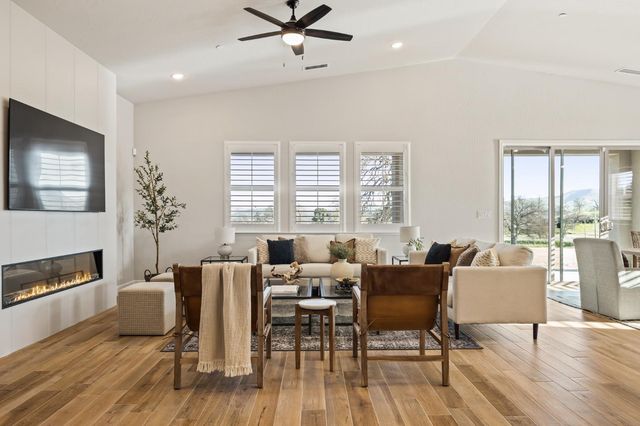 19678 Ventana Hills Drive, Clovis, CA 93619