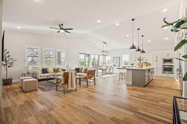 19678 Ventana Hills Drive, Clovis, CA 93619