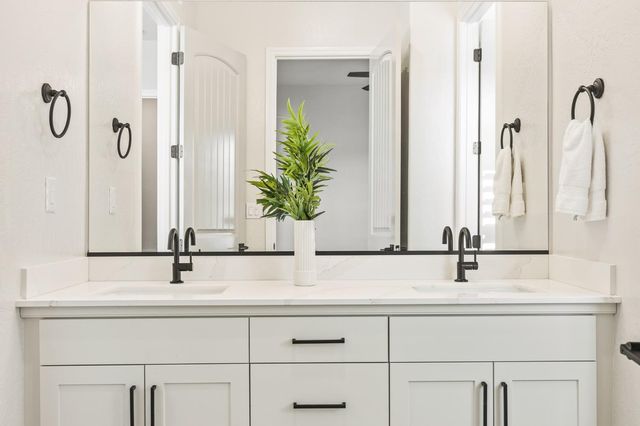 19678 Ventana Hills Drive, Clovis, CA 93619