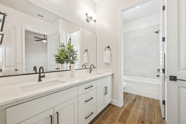 19678 Ventana Hills Drive, Clovis, CA 93619